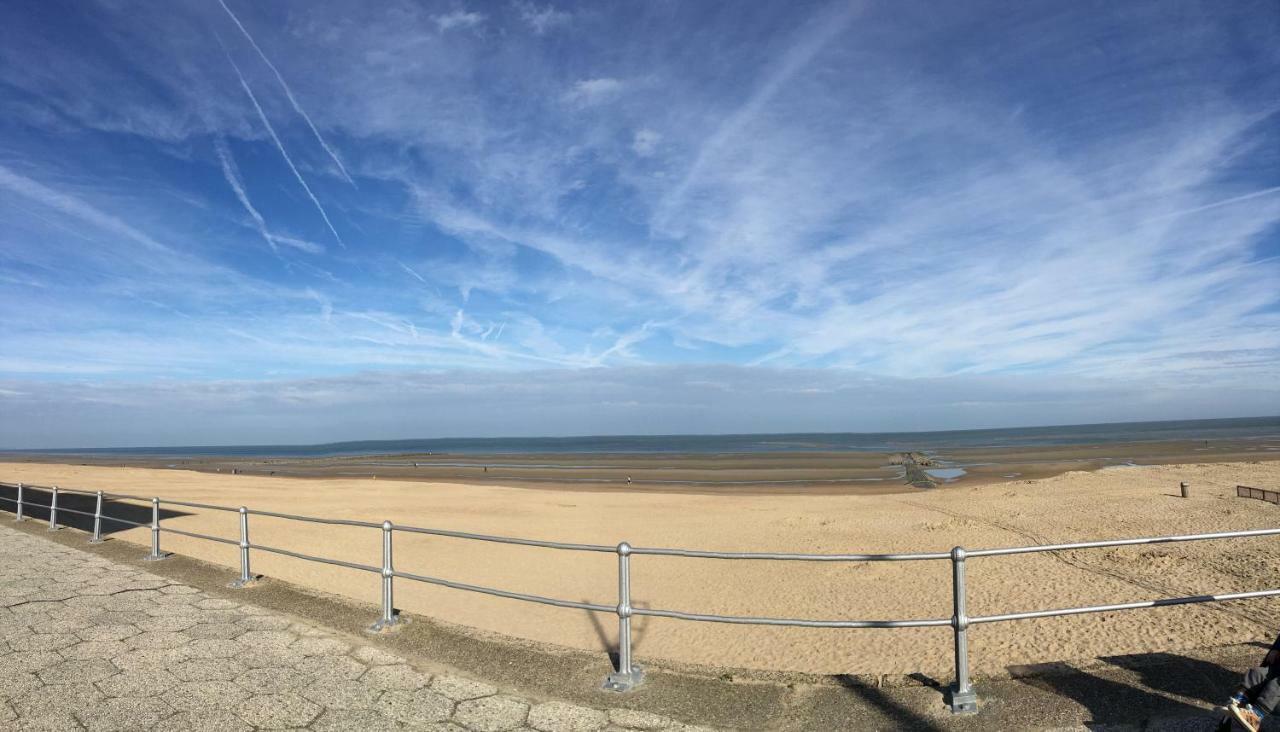 Au Gre Du Vent Lägenhet Koksijde Exteriör bild